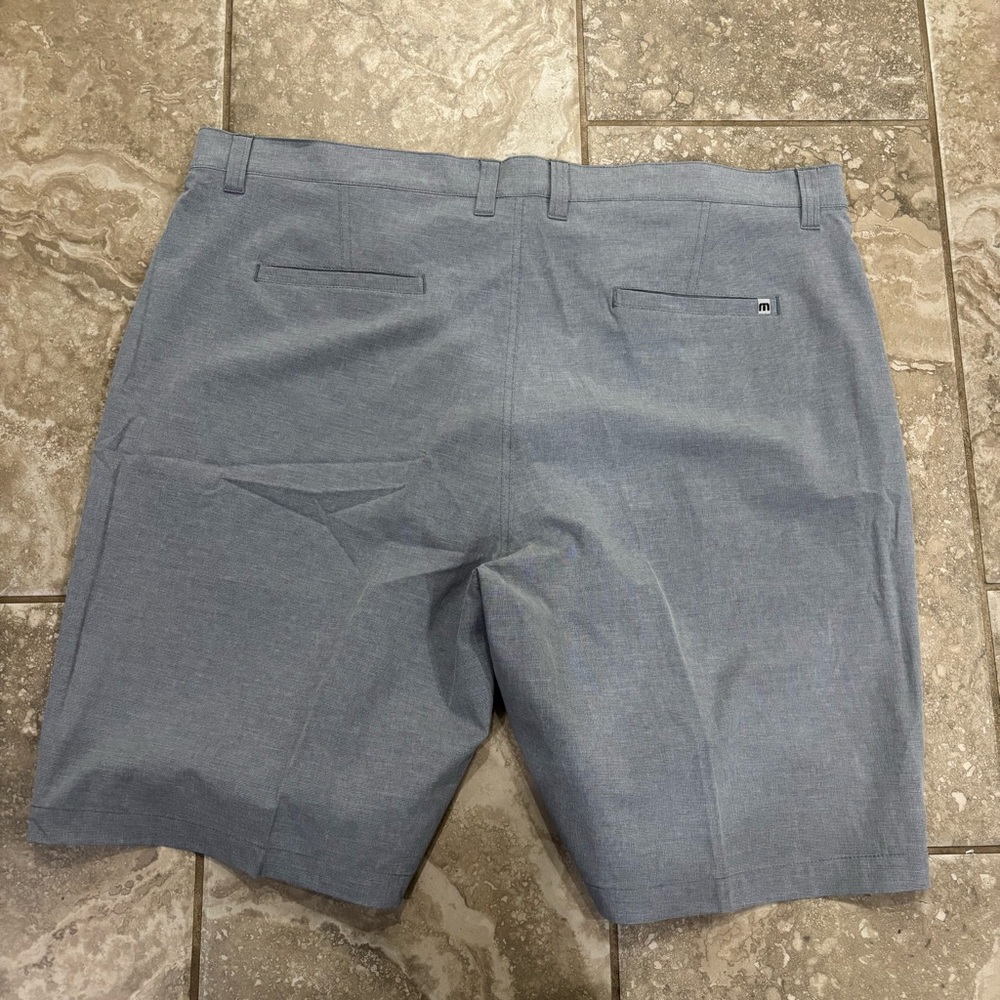 TravisMathew Men's Wanderlust Shorts Sz 42 - Picture 7 of 12